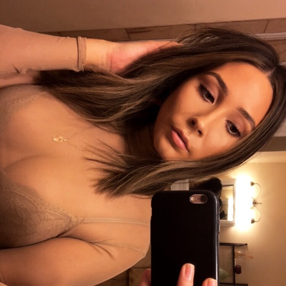 Meet your Posher, Jericka - Picture 1 of 1